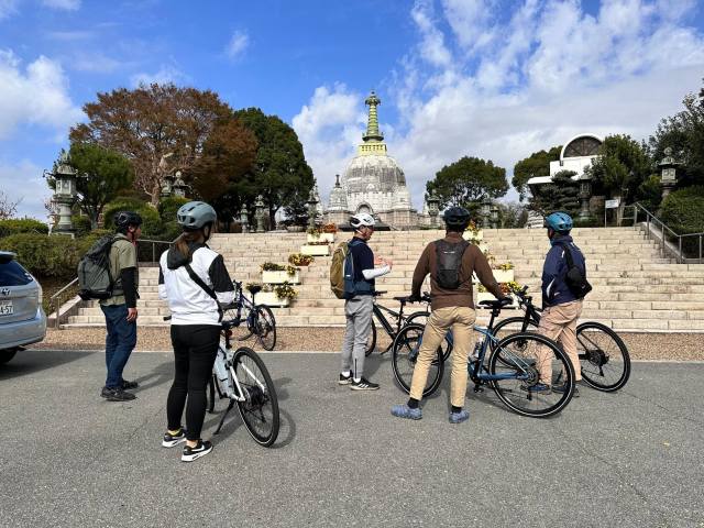 e-bike cycling tour Himeji castle town tour along the old road