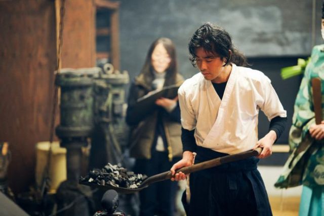 Viewing a smith making a katana