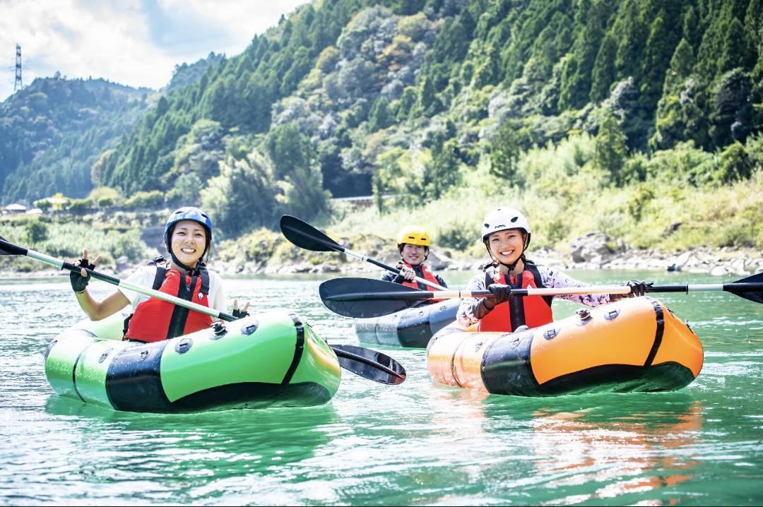 パックラフト体験 - 見どころ、交通 & 周辺情報 | The KANSAI Guide パックラフト体験 - 見どころ、交通 & 周辺情報 | The KANSAI Guide