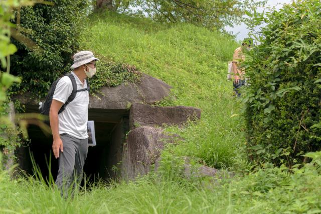 岩屋山古墳　石室の中に入れる古墳です。
Asuka Village Commercial and Industrial Association