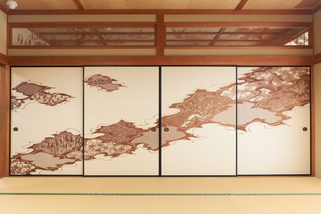 Japanese-style room of the Suzuka City Traditional Handicrafts Museum (Location of experience)
IseKatagami Kyoudoukumiai(c)