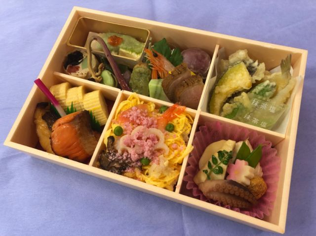 Shobu boxed lunches: 2,700 yen