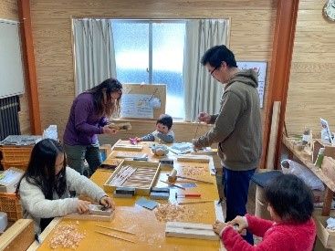 Participating as parent and child
株式会社WoodHead