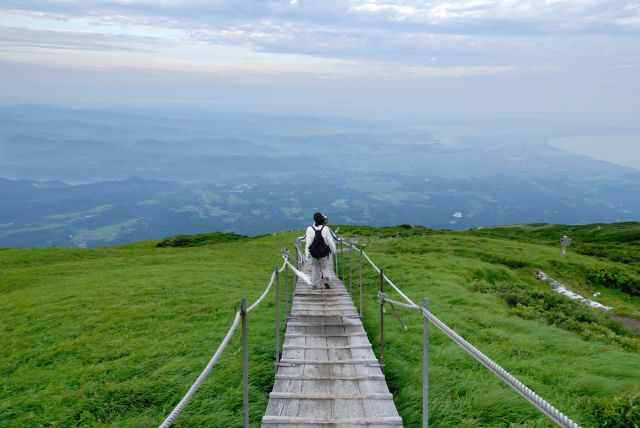 大山登山道
（C）鳥取県