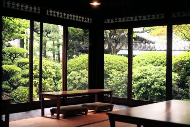 Courses using the dashi soup provided at the restaurant