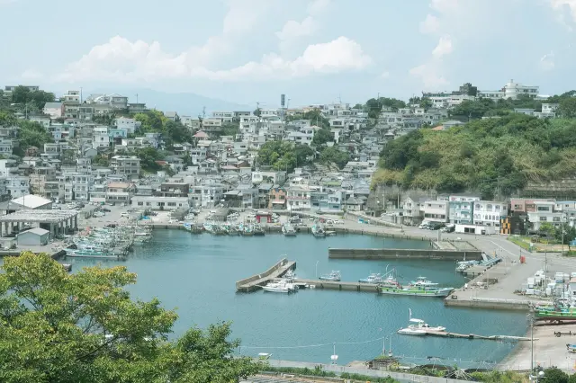 Wakaura
