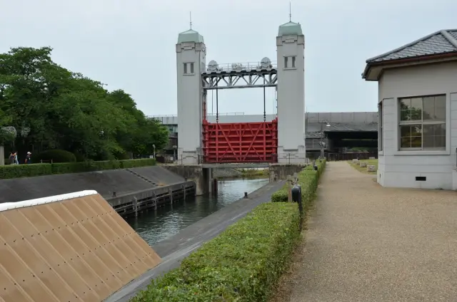 三栖閘門・三栖閘門資料館