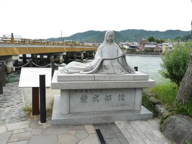 夢浮橋（源氏物語宇治十帖古跡）