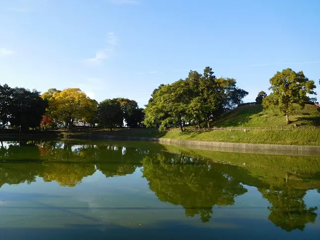 古墳を眺め、古代にひたる－日本最古の道　山の辺の道を歩く－（奈良県桜井市・天理市）