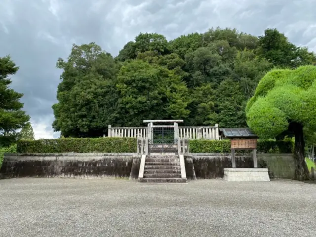 天武・持統天皇陵