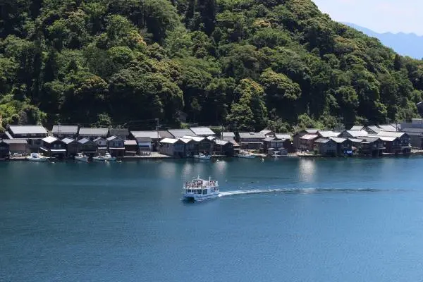 Ine-Amanohashidate Charter Cruise and Ine Town Walk