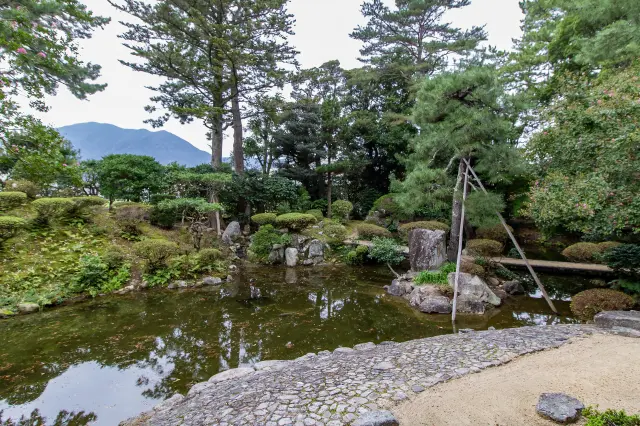 庭園と蓬莱島
