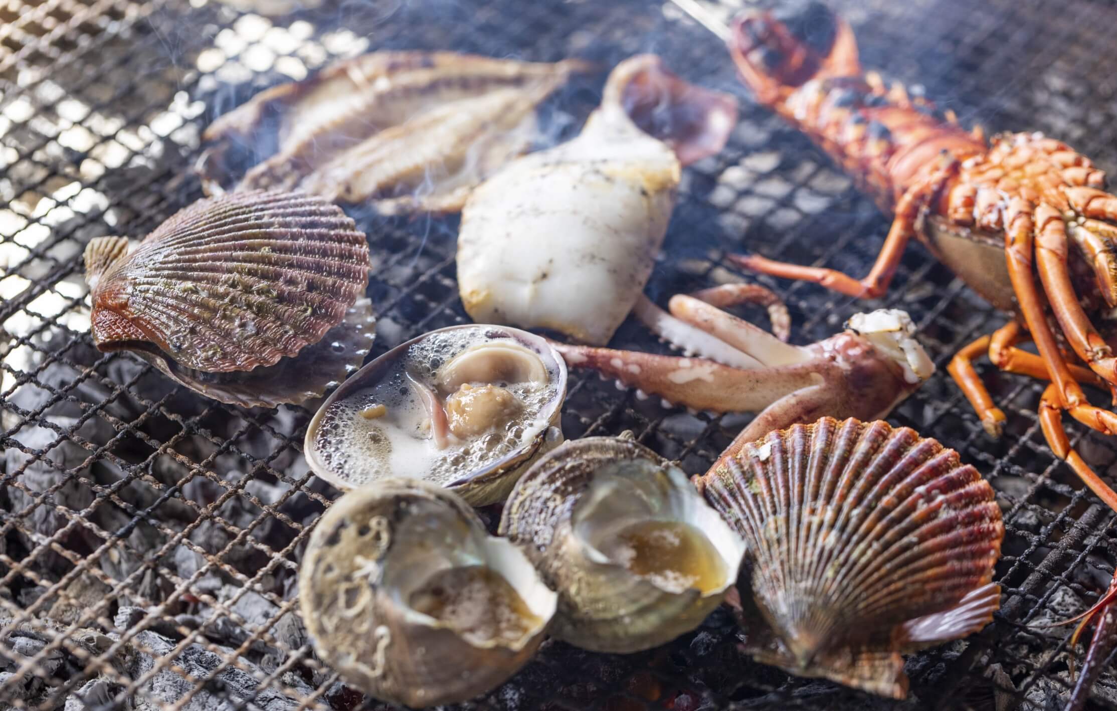 Feel the nature of Shima and enjoy seafood and mountain delicacies