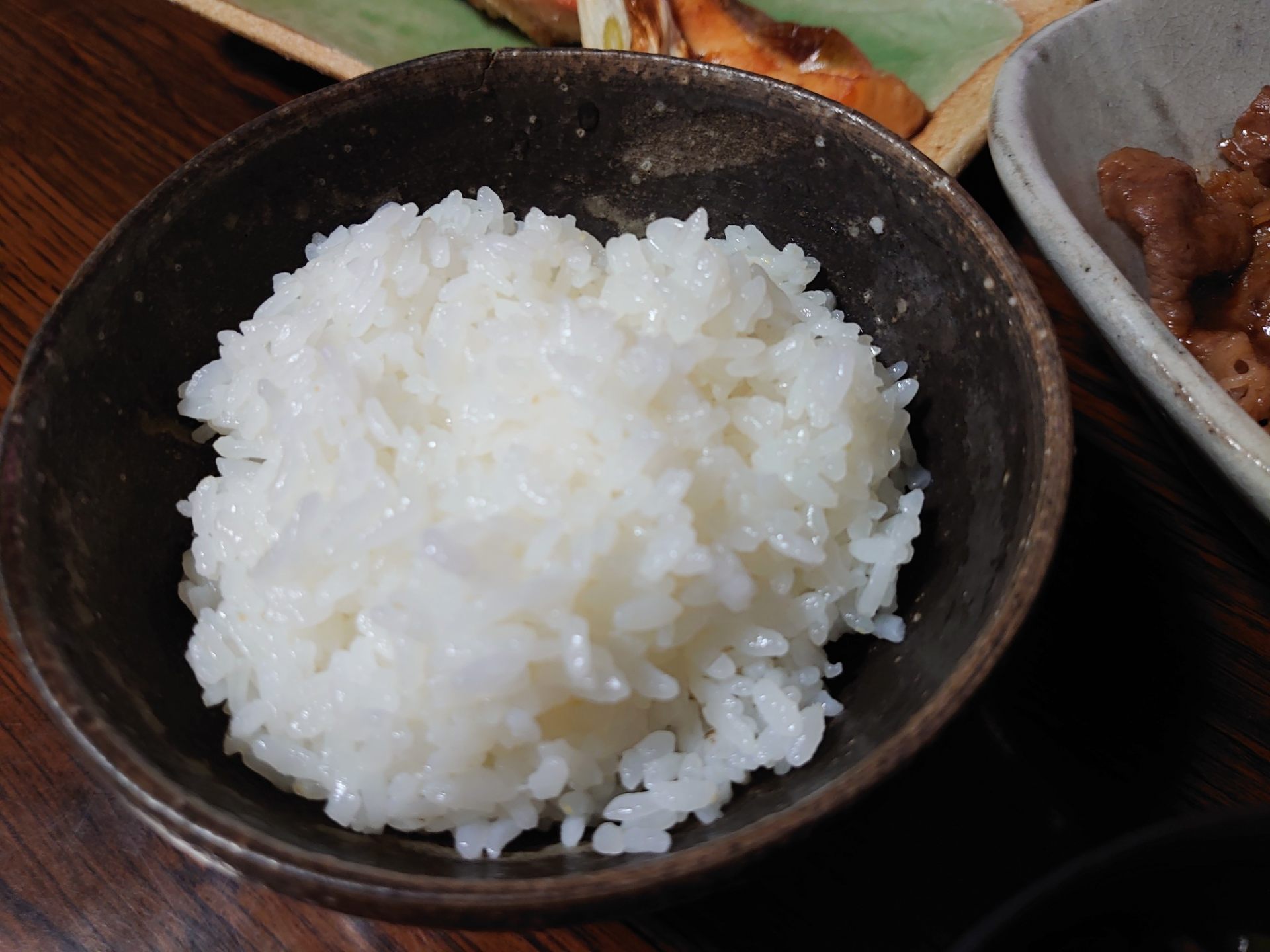 ツヤツヤのご飯は囲炉裏料理に欠かせません。