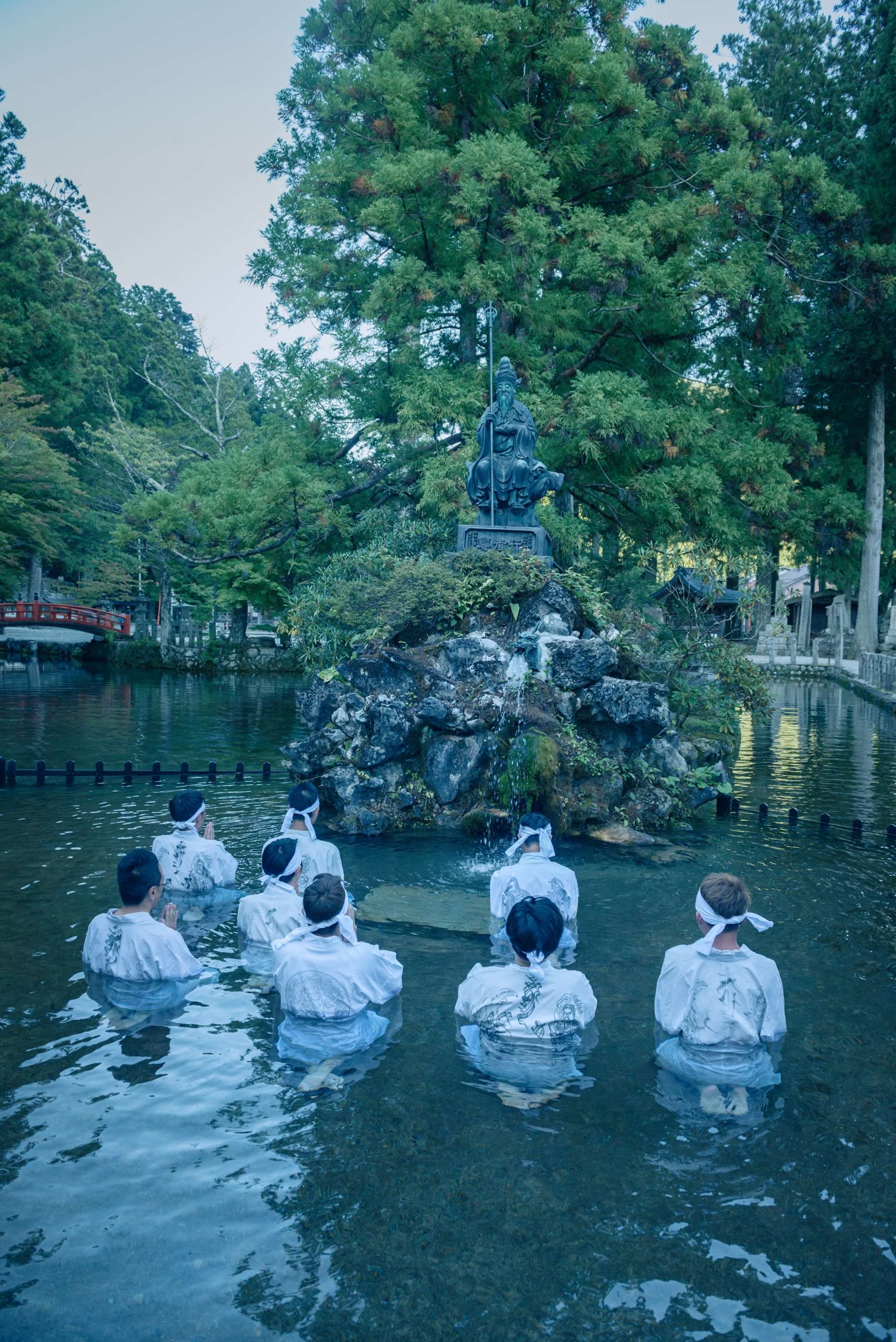 龍泉寺での水行の風景