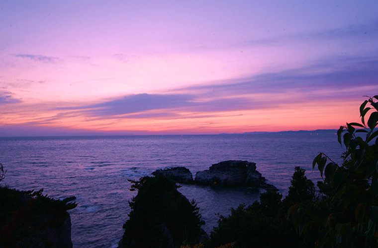 宿の一番端にある「見晴台　望陽亭」。白浜の夕景を心に焼きつけて。