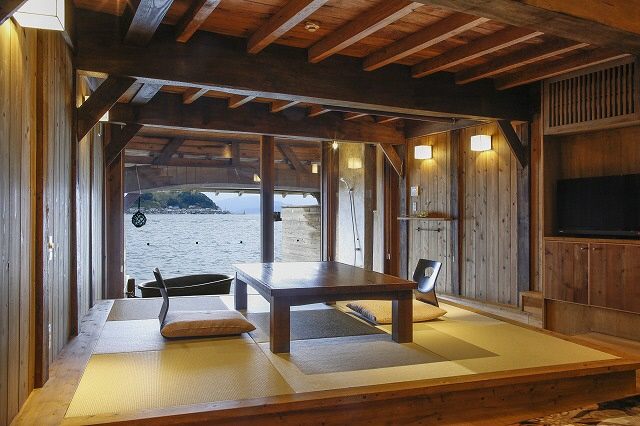 舟屋の宿「伊根の舟屋 風雅」